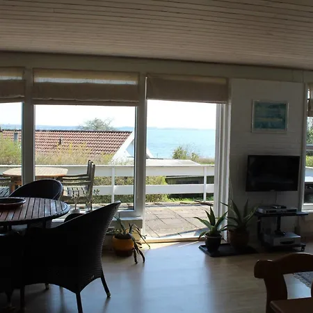 Tekla - 70m To The Fjord By Interhome *