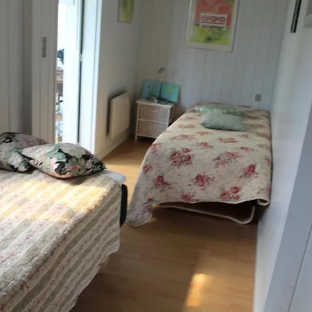 Tekla - 70m To The Fjord By Interhome